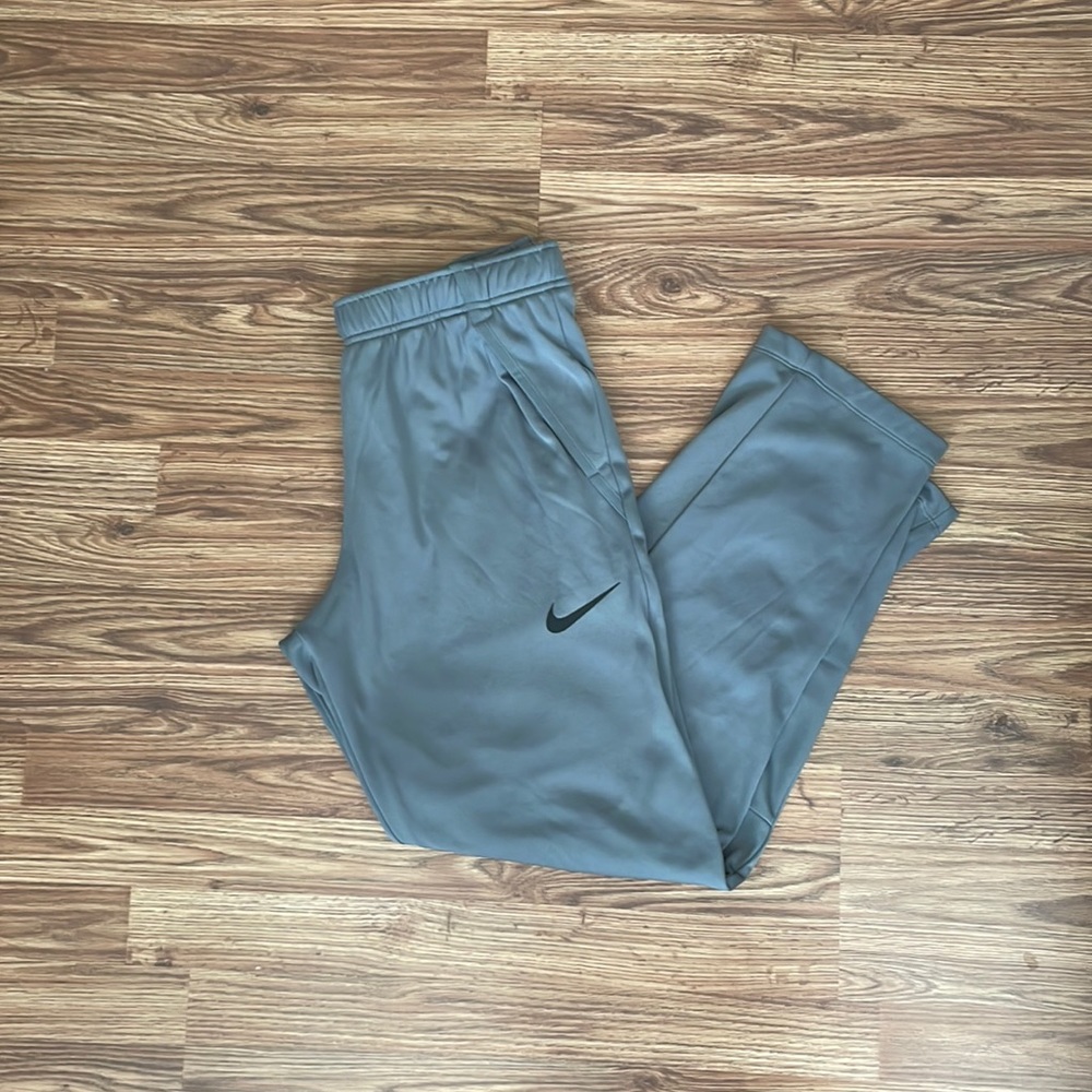 Nike Dri-Fit Gray Sweatpants